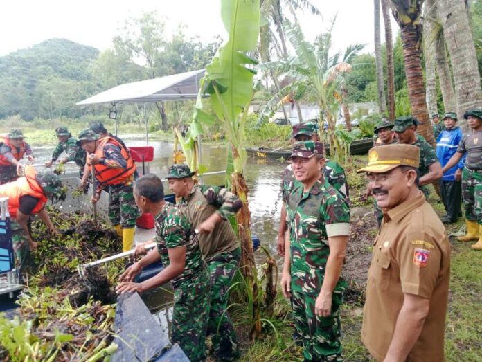 TNI Normalisasi Danau Yeh Malet, Pembersihan Capai 50 Persen