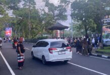 Pecalang Kawal Salat Id di Karangasem, Wujud Nyata Toleransi Antarumat Pecalang Kawal Salat Id di Karangasem, Wujud Nyata Toleransi Antarumat
