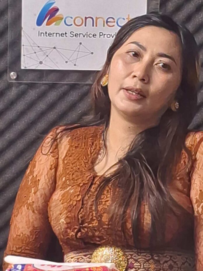 MILA _bpn Penyanyi asal Desa Kubu, Kabupaten Karangasem, Mila Dewi