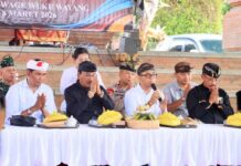 Wali Kota Jaya Negara Hadiri Pesangkepan Agung Pecalang Kesiman, Tekankan Penguatan Kasukertan Krama Pesangkepan Agung Pecalang