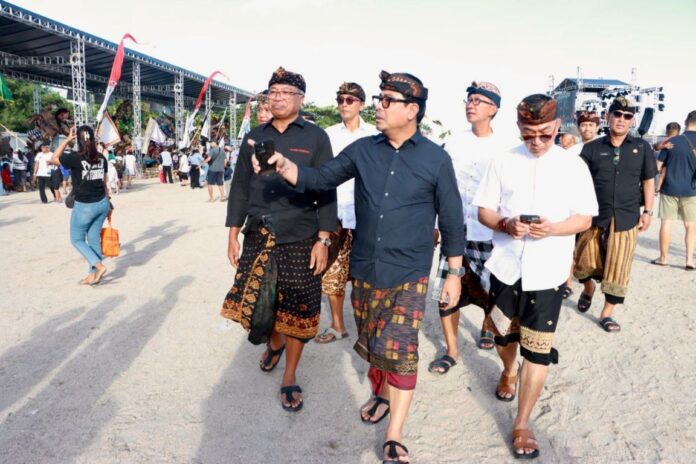 Parade Ogoh-ogoh 'Sanur Metangi'