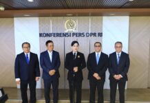 Rapat Paripurna DPR RI Resmi Tetapkan Lima Calon Dewan Komisioner OJK Calon Dewan Komisioner OJK