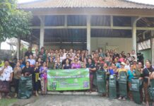 Pemkot dan TP PKK Denpasar Dorong Pengelolaan Sampah Lewat Pembagian Bag Komposter Pengelolaan Sampah