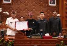 Sidang Paripurna DPRD Kota Denpasar, Wali Kota Jaya Negara Ungkap Capaian Pembangunan 2025 Sidang Paripurna DPRD Kota Denpasar