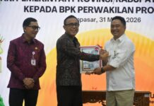 Wali Kota Jaya Negara Serahkan LKPD Unaudited TA. 2025, Targetkan WTP Berkualitas LKPD Unaudited TA. 2025