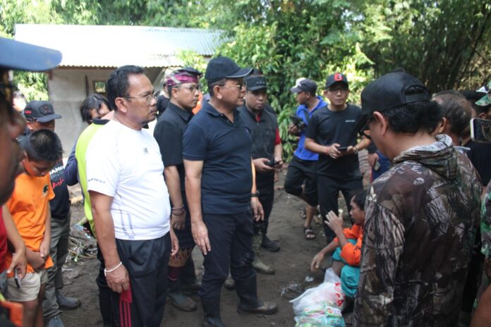 Tinjau Lokasi Banjir Bandang