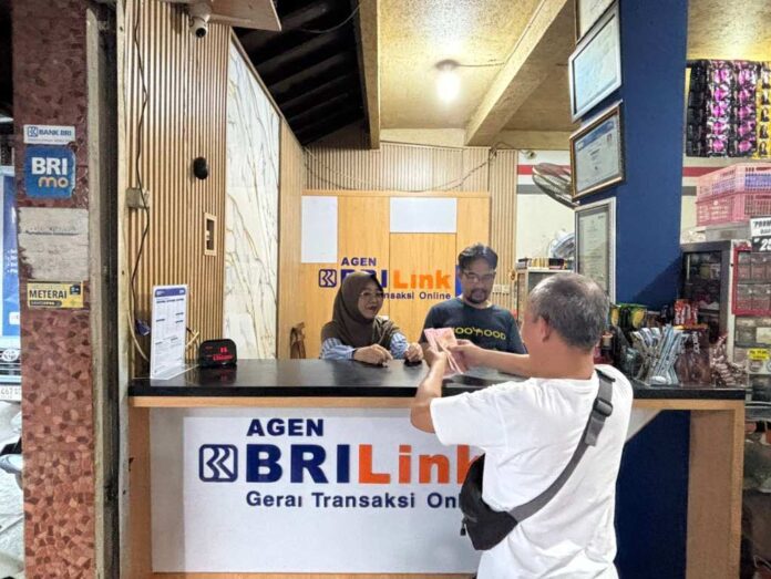 BRILINK _bpn Dari Pedagang Pasar ke Agen BRILink, Ketut Suandini Layani Ratusan Transaksi Tiap Hari