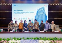 Astra Bagikan Dividen Rp15,7 Triliun Susunan Direksi Astra yang terdiri dari Presiden Direktur Astra Rudy (tengah), Direktur Astra Gidion Hasan (keempat kanan), Direktur Astra Santosa (ketiga kanan), Direktur Astra Gita Tiffani Boer (keempat kiri), Direktur Astra FXL Kesuma (ketiga kiri), Direktur Astra Thomas Junaidi Alim. W (kedua kanan), Direktur Astra Hsu Hai Yeh (kedua kiri), Direktur Astra Siswadi (kanan), serta Direktur Astra Djap Tet Fa (kiri), pada Press Conference Rapat Umum Pemegang Saham Tahunan (RUPST) PT Astra International Tbk 2026 pada Kamis (23/4/2026). Sumber Foto : Istimewa