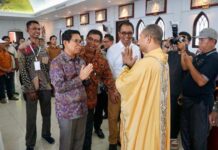 Bupati Badung Hadiri Perayaan Paskah di Puja Mandala Bupati Badung, I Wayan Adi Arnawa saat menghadiri perayaan Hari Paskah di Gereja Katolik Maria Bunda Segala Bangsa, di lingkungan Pusat Peribadatan Puja Mandala, Kuta Selatan, Minggu (5/4/2026). Sumber Foto : Istimewa