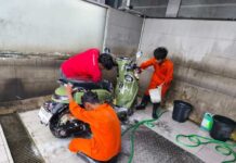 Rayakan Tumpek Landep, Astra Motor Bali Beri Promo Gratis Cuci Motor dan Dupa, Diserbu Konsumen Rayakan Tumpek Landep, Astra Motor Bali Beri Promo Gratis Cuci Motor dan Dupa, Diserbu Konsumen