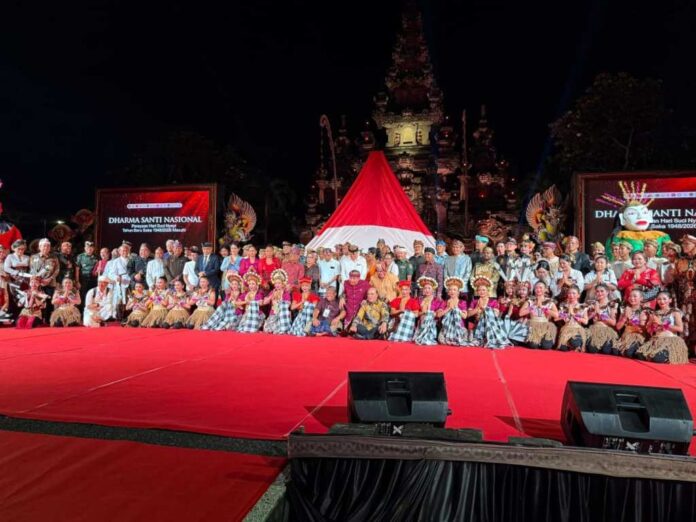 Presiden Prabowo Apresiasi Umat Hindu Pegang Teguh Tri Hita Karana di Dharma Santi Nasional