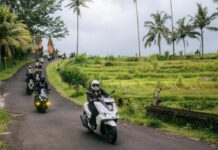Tips #Cari_Aman Hemat Bensin, Berkendara Lebih Efisien Tanpa Abaikan Keselamatan Berkendara Lebih Efisien Tanpa Abaikan Keselamatan
