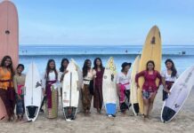 Kartini Go Surf 2026 di Pantai Kuta, Berselancar Pakai Kebaya Kartini Go Surf 2026 di Pantai Kuta, Berselancar Pakai Kebaya