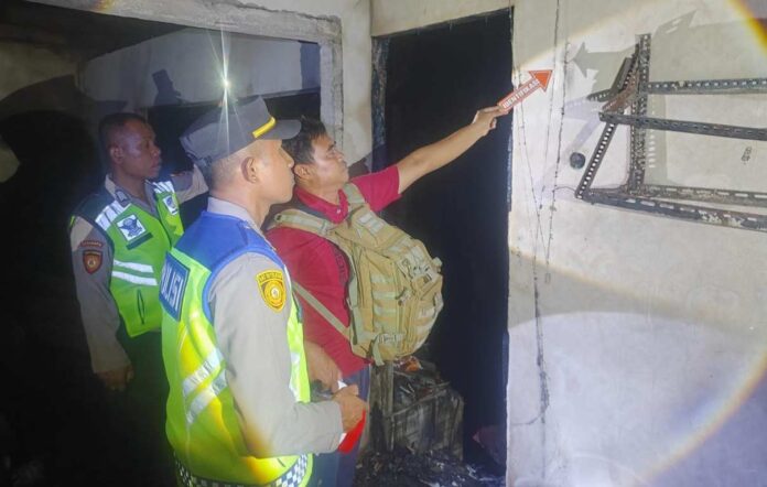 Kebakaran Hanguskan Warung di Tenganan, Uang Tunai Rp200 Juta Ikut Terbakar