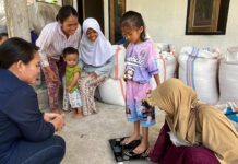 ITDC Salurkan Hasil Lelang Amal MotoGP 2025 untuk Pencegahan Stunting di Desa Rembitan, Monitoring Awal Tunjukkan Indikasi Perbaikan Gizi ITDC Salurkan Hasil Lelang Amal MotoGP 2025 untuk Pencegahan Stunting di Desa Rembitan, Monitoring Awal Tunjukkan Indikasi Perbaikan Gizi