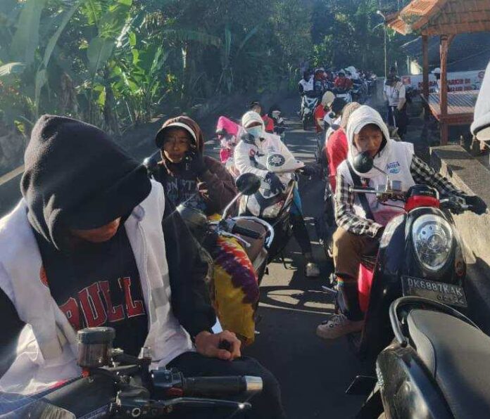 Meski Ada Shuttle Bus, Tukang Ojek di Besakih Tetap Jadi Andalan Pemedek