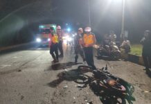 Nyalip di Jalur Rawan, NMAX dan Supra Terlibat Tabrakan di Manggis Nyalip di Jalur Rawan, NMAX dan Supra Terlibat Tabrakan di Manggis