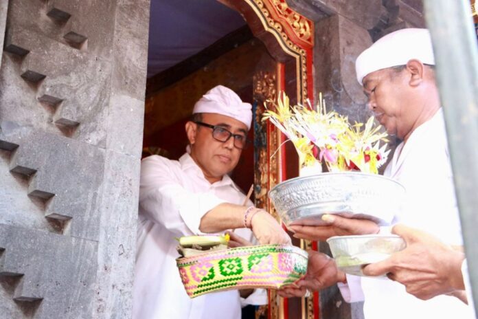 Karya Melaspas dan Pedudusan Alit