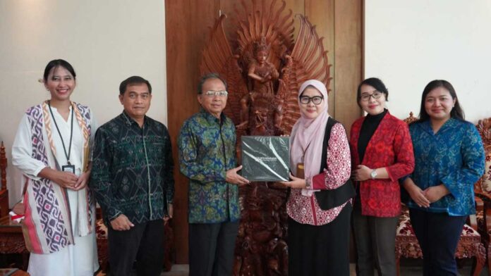Perkuat Akses Layanan Berkualitas Perkuat Akses Layanan Berkualitas