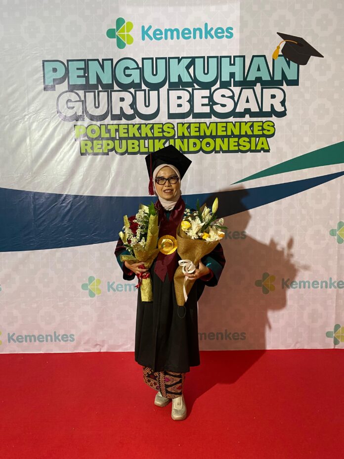 Prof. Dr. Komang Ayu Henny Achjar Prof. Dr. Komang Ayu Henny Achjar