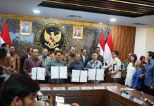 Gubernur Koster Teken Kerja Sama Strategis PSEL, Dorong Penanganan Sampah Berbasis Energi PSEL