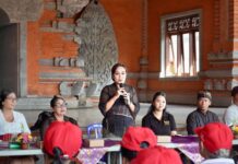 Ayu Kristi Arya Wibawa Tutup Posyandu Paripurna di Pemecutan, Dorong Kemandirian Layanan Masyarakat Posyandu Paripurna