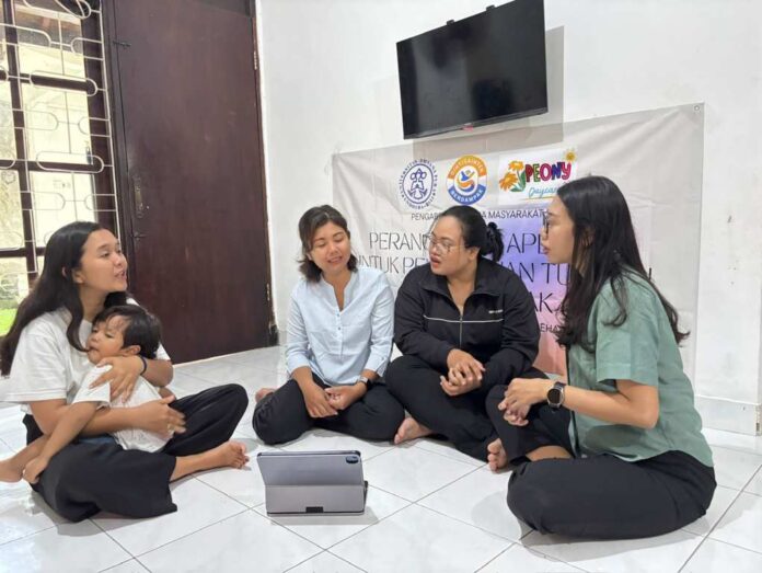 ITB STIKOM Bali Digitalisasi Pioni Daycare, Orang Tua Kini Bisa Pantau Tumbuh Kembang Anak Secara Real-Time