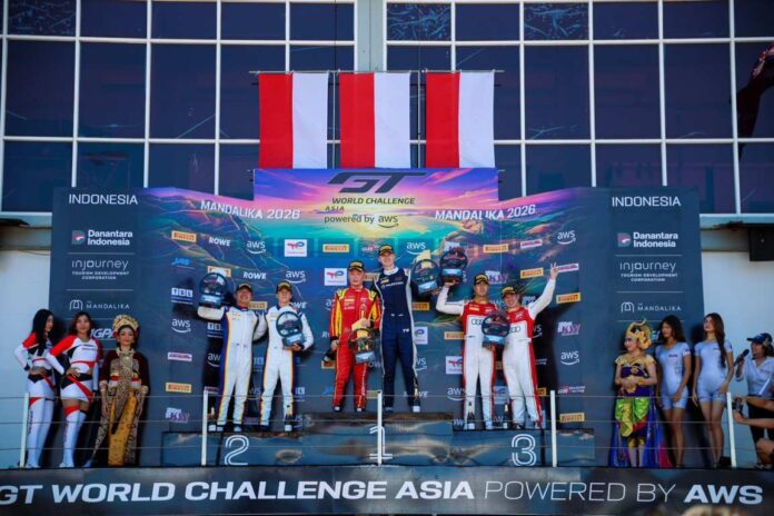 Hasil Race 2 GT World Challenge Asia, Phantom Global Racing Juara, Sean Gelael Tidak Finis