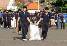 LPK di Buleleng Bersih-Bersih pada Mayday 2026, Disnaker Tekankan Aksi Nyata Lingkungan LPK di Buleleng Bersih-Bersih pada Mayday 2026, Disnaker Tekankan Aksi Nyata Lingkungan