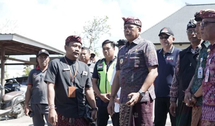 BaliPortalNews_ Lampaui Target Bupati Gus Par Tinjau Tiga Proyek Jalan di Rendang, Progres Pengerjaan Lampaui Target