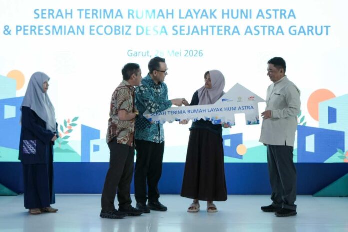 BaliPortalNews_ Rumah Layak Huni Astra Serahkan Rumah Layak Huni dan Luncurkan EcoBiz Desa Sejahtera Astra di Garut
