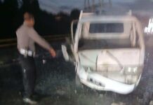 Pikap Hantam Beton Jembatan di Jalan Bypass Sanggulan Pikap Hantam Beton Jembatan di Jalan Bypass Sanggulan