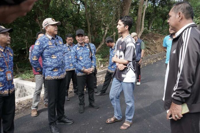 BaliPortalNews_ Tinjau Proyek Bupati Gus Par Tinjau Dua Proyek, Tekankan Kualitas dan Pengawasan