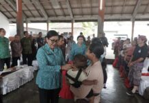 Mas Parwata Apresiasi Aksi Sosial TP PKK Bali, Ajak Warga Kelola Sampah dari Rumah Tangga Mas Parwata Apresiasi Aksi Sosial TP PKK Bali, Ajak Warga Kelola Sampah dari Rumah Tangga