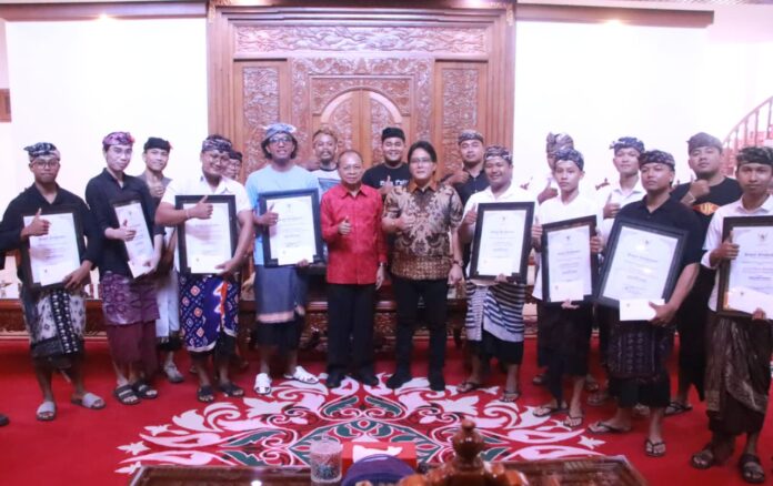 Kreativitas dan Jati Diri Bali