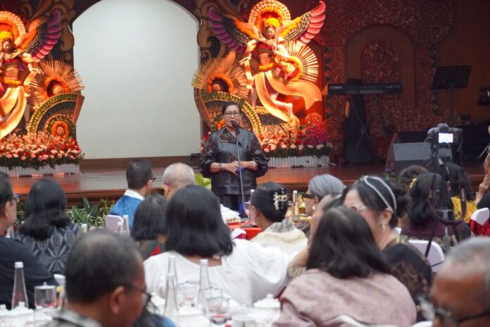 Pelestarian Tenun Bali Pelestarian Tenun Bali