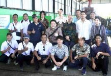 su-re.co dan Bio Fighter Perkuat Upaya Pengurangan Sampah Organik di Badung Persesmian ditandai dengan pemotongan tali yang dilakukan langsung didampingi Chair of Junior Chamber Internasional (JCI) Japan, Shunpei Komata, Sekdes Pererenan, I Ketut Gede Sasmita didampingi oleh CEO su-re.co, Takeshi Takama dan Ketua TPST Sudha Pertiwi Pererenan, I Putu Swadana Putra, Kamis (21/5/2026)