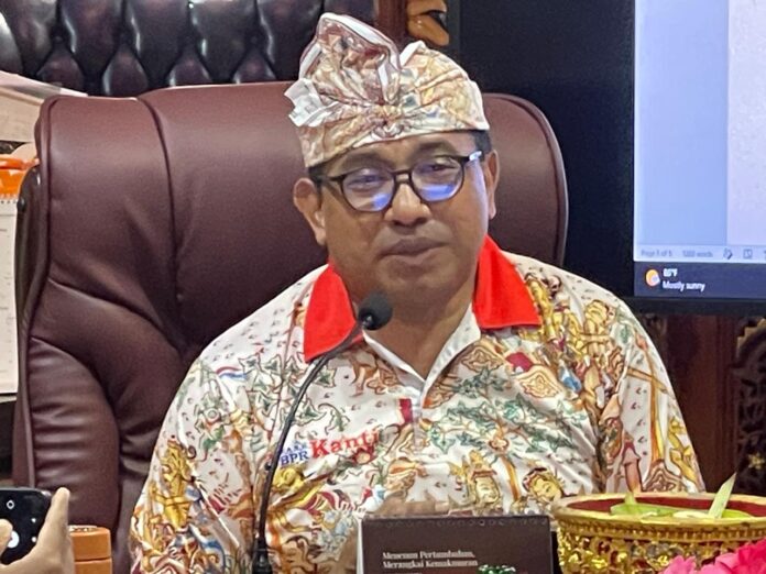 Direktur Utama BPR Kanti, Made Arya Amitaba Direktur Utama BPR Kanti, Made Arya Amitaba