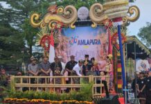 Usung Semangat “Tak Mudah Tapi Harus Bisa”, Bupati Gus Par Resmi Buka Karangasem Festival dan Parade Budaya HUT ke-386 Kota Amlapura