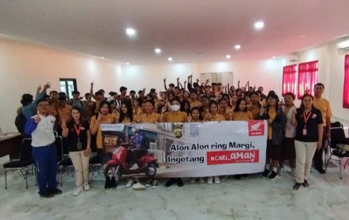 Astra Motor Bali Edukasi 77 Siswa SMKN 7 Denpasar, Tanamkan Budaya Keselamatan Berkendara Sejak Dini