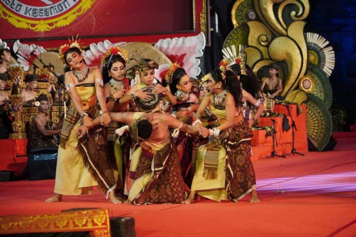 Angkat Permainan Tradisional Banyuning, Duta Buleleng Tampil Memikat di PKB 2026