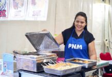 Dari Terjerat Rentenir hingga Berjualan di Final PFL 2026, Kisah Inspiratif Nasabah PNM Mekaar dari Yogyakarta Dari Terjerat Rentenir hingga Berjualan di Final PFL 2026, Kisah Inspiratif Nasabah PNM Mekaar dari Yogyakarta