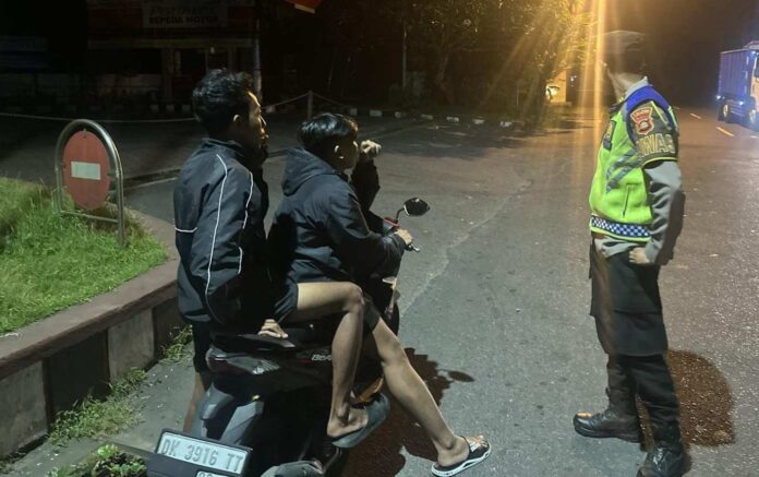 Laporan Warga ke 110 Berbuah Tindakan Cepat, Polisi Bubarkan Balap Liar di Sengkidu