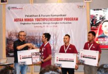 Bengkel Binaan Yayasan AHM Tumbuh Pesat, Raup Omzet Rp7,9 Miliar dan Jadi Penggerak Ekonomi Daerah Bengkel Binaan Yayasan AHM Tumbuh Pesat, Raup Omzet Rp7,9 Miliar dan Jadi Penggerak Ekonomi Daerah