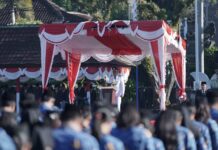 Bupati Gus Par Ajak Masyarakat Karangasem Teguhkan Nilai Pancasila sebagai Fondasi Persatuan dan Perdamaian Bupati Gus Par Ajak Masyarakat Karangasem Teguhkan Nilai Pancasila sebagai Fondasi Persatuan dan Perdamaian