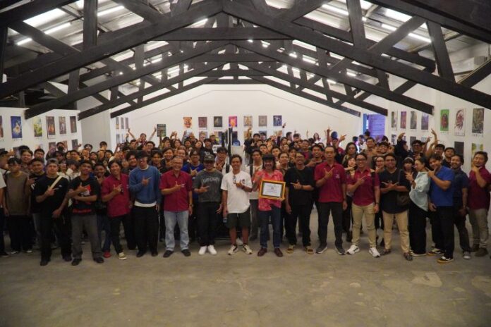 Pameran Rupa Adhikara Citta II DKV INSTIKI menampilkan lebih dari 60 karya mahasiswa bertema "Local Culture for Tomorrow" sebagai upaya mengangkat budaya lokal melalui desain kreatif yang relevan dengan masa depan.
