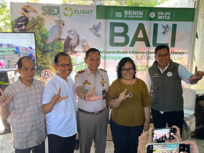 Media Gathering yang diselenggarakan Society of Indonesian Environmental Journalists (SIEJ) bersama FLIGHT Protecting Birds Media Gathering yang diselenggarakan Society of Indonesian Environmental Journalists (SIEJ) bersama FLIGHT Protecting Birds