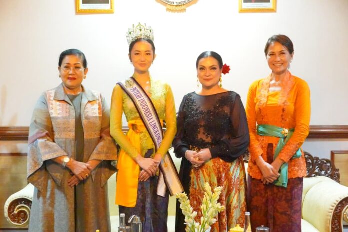 Istri Wamen Transmigrasi
