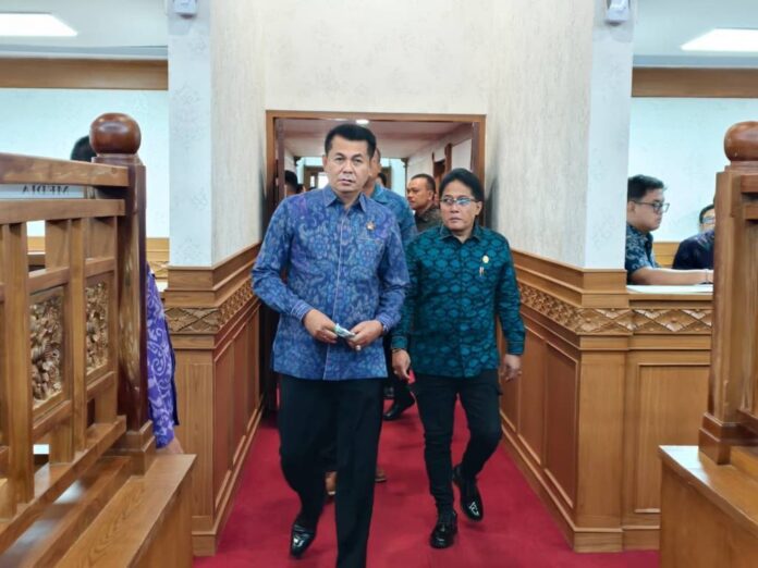 Kinerja PAD dan Pengelolaan Aset Daerah