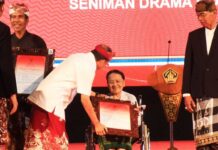 Gubernur Koster Beri Apresiasi 12 Tokoh Seni dan Budaya dengan Penghargaan Adi Sewaka Nugraha Penghargaan Adi Sewaka Nugraha